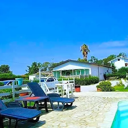 فندق مبيت وإفطار Oasi Di Francesca 3*
