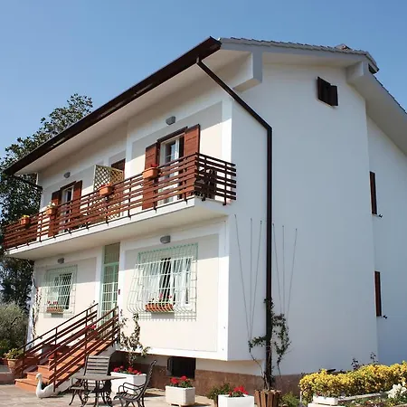 B&B Oasi Di Francesca 폰티니아