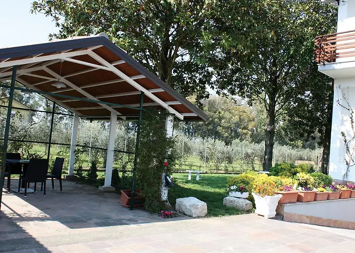 Oasi Di Francesca לינה וארוחת בוקר Pontinia
